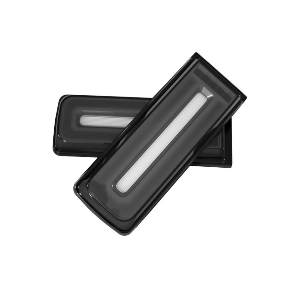 for benz 09-18 g class smoke upgrade tail light - 正面图